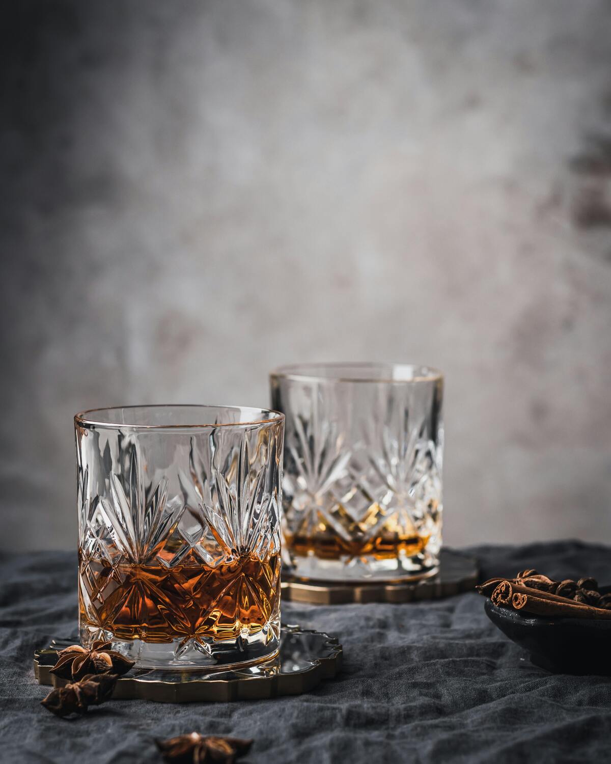 Whiskey Smoker Gift Set Featuring Local Craftsmanship & Spirits